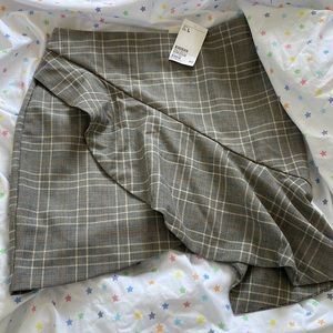 Stylish H&m skirt